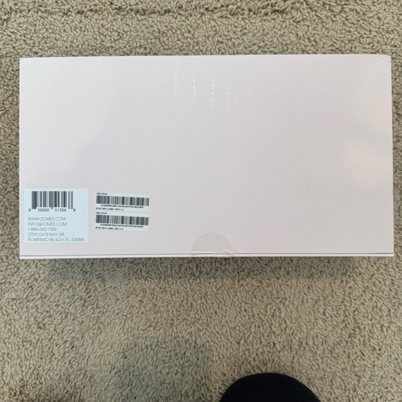 New Zomee fit hands free pump - Picture 2 of 2